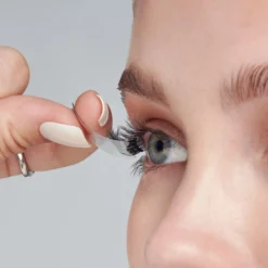 Modern Natural | 1 Pair of Half Lash & 2 Clusters